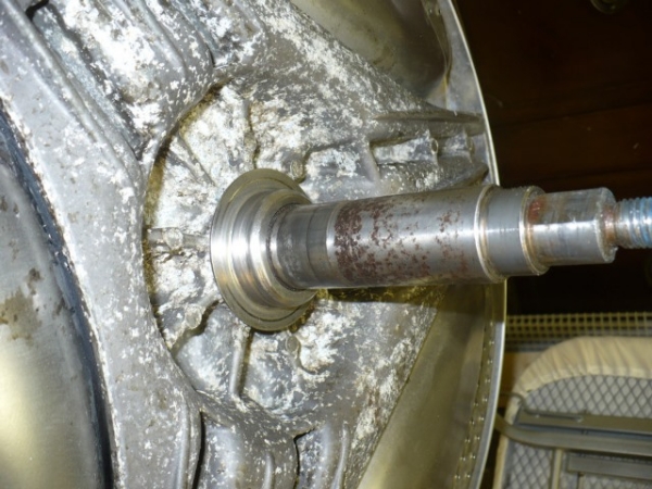 Замена подшипника в стиральной машине Whirlpool